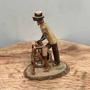 Vintage - Wood Carving signed by Otoniel - Est. @ 40 to 50 years old - Rare